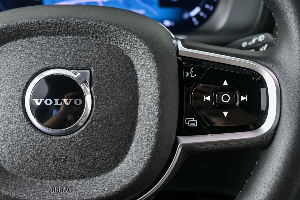 new 2026 Volvo XC90 car, priced at $71,525