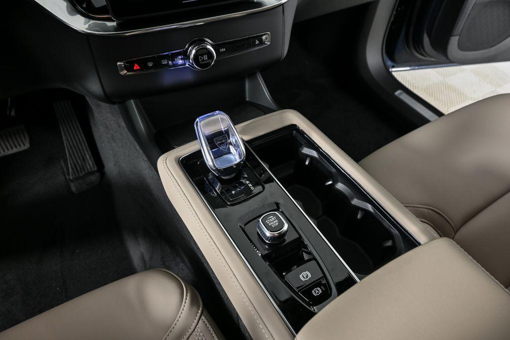 new 2026 Volvo XC90 car, priced at $71,525