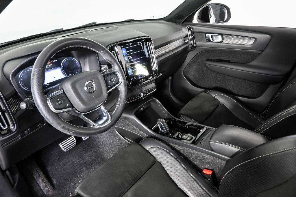 used 2021 Volvo XC40 car, priced at $22,306