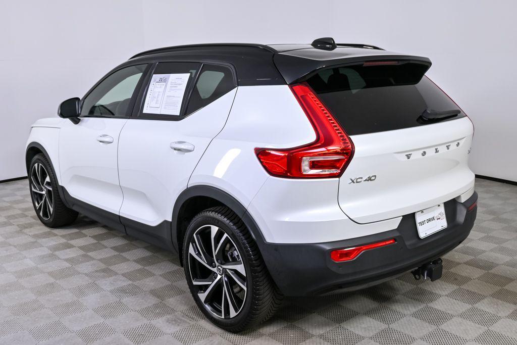 used 2021 Volvo XC40 car, priced at $22,306