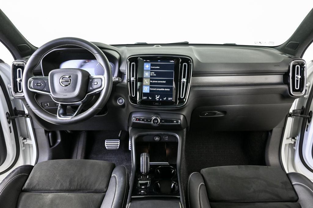 used 2021 Volvo XC40 car, priced at $22,306