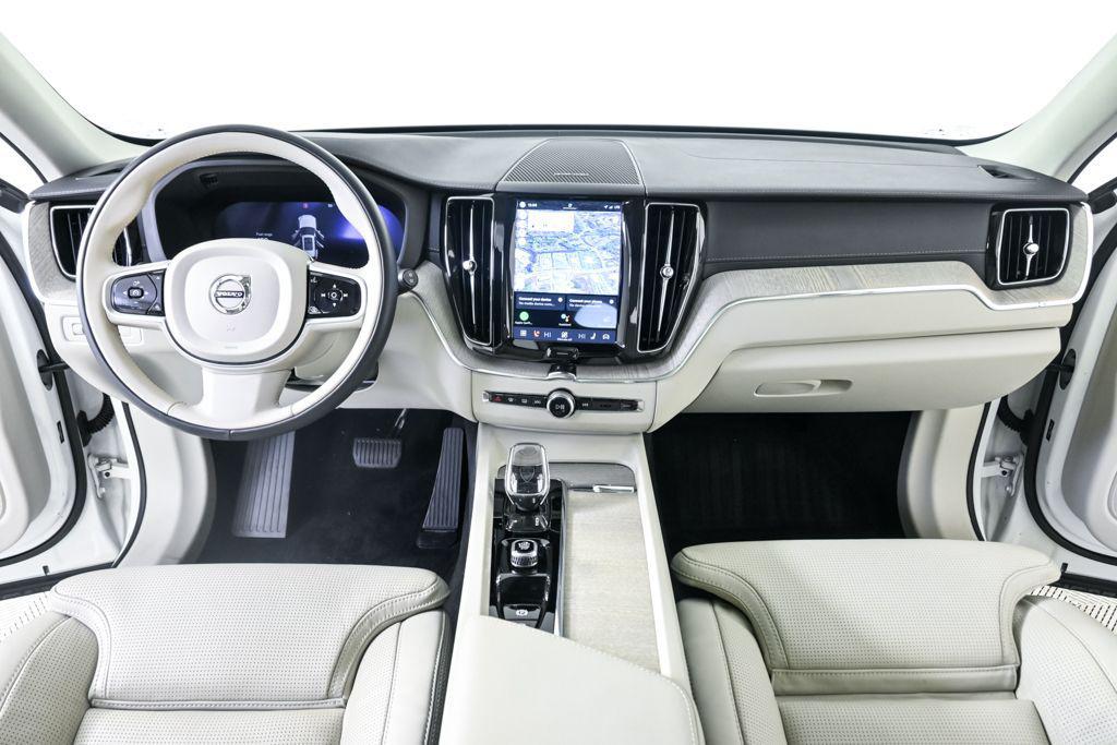used 2022 Volvo XC60 car, priced at $29,962