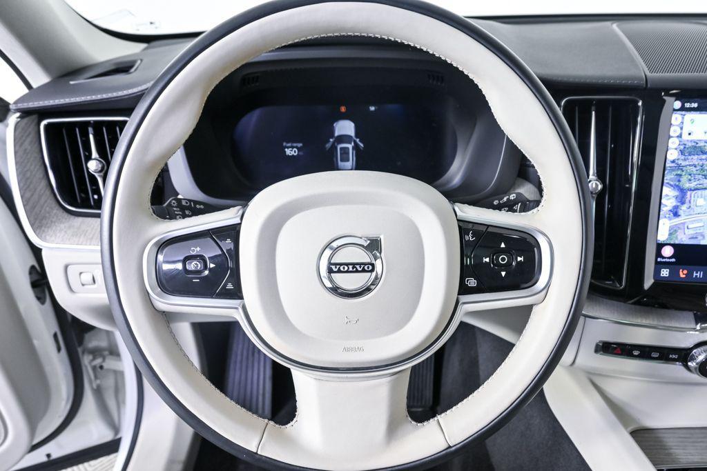 used 2022 Volvo XC60 car, priced at $29,962