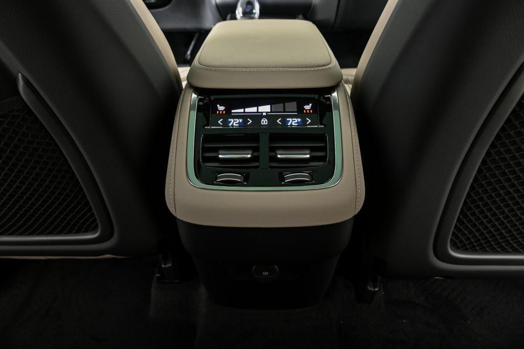 new 2026 Volvo XC90 car, priced at $75,155