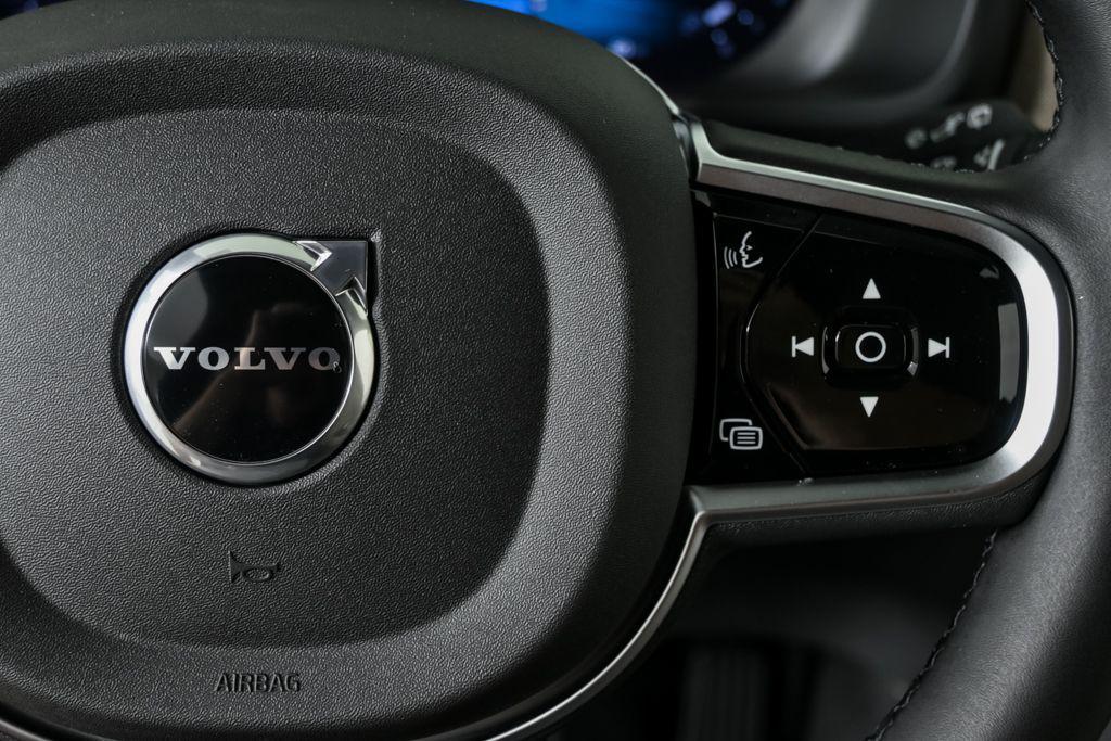 new 2026 Volvo XC90 car, priced at $75,155