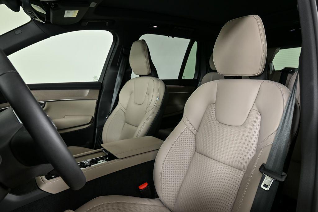 new 2026 Volvo XC90 car, priced at $75,155