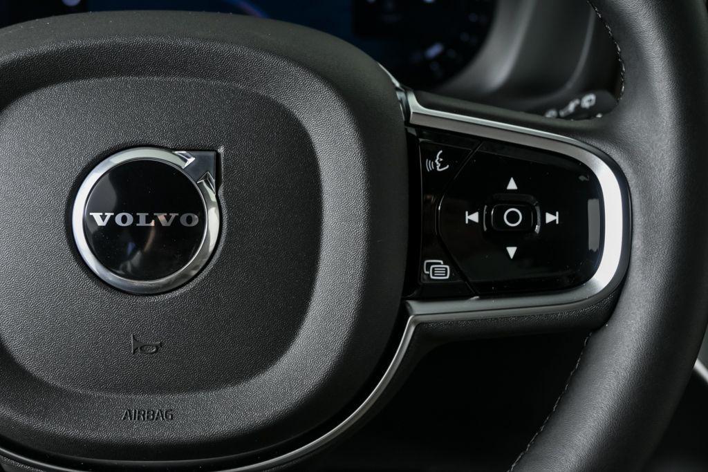 new 2026 Volvo XC90 car, priced at $71,825