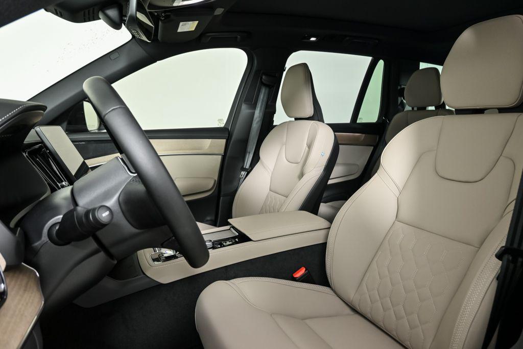 new 2026 Volvo XC90 car, priced at $71,825