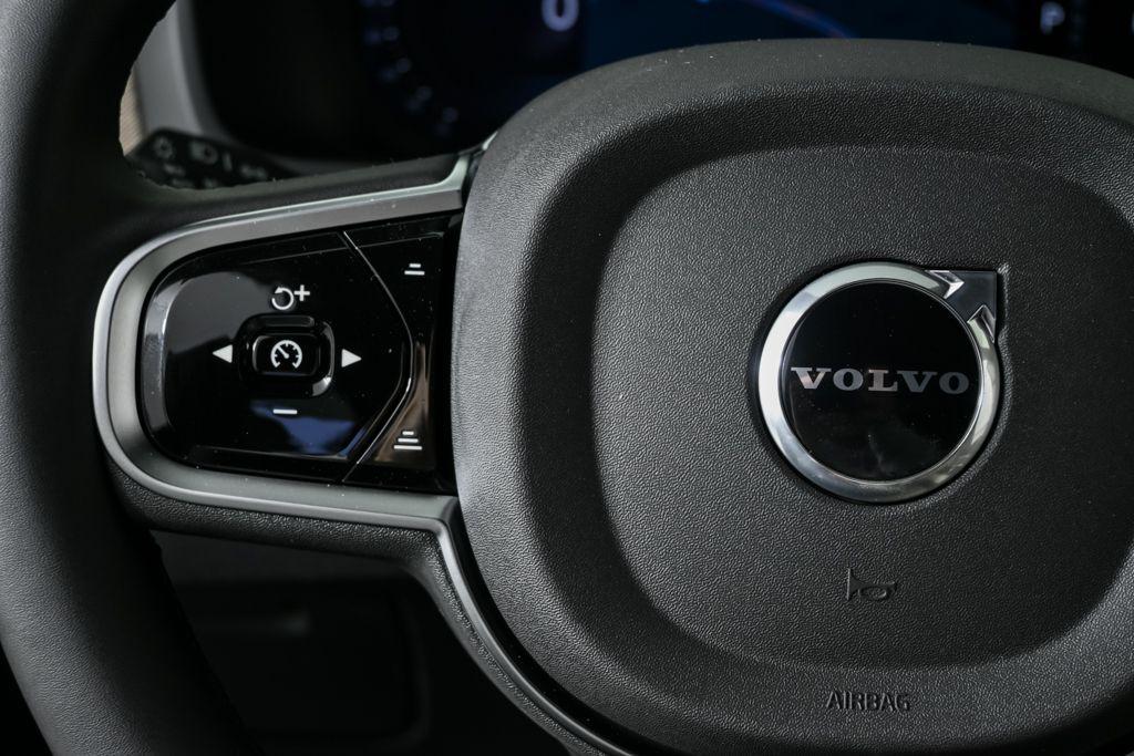 new 2026 Volvo XC90 car, priced at $71,825