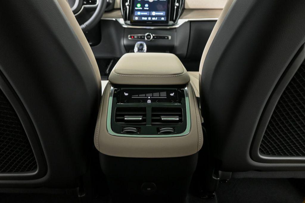 new 2026 Volvo XC90 car, priced at $71,825