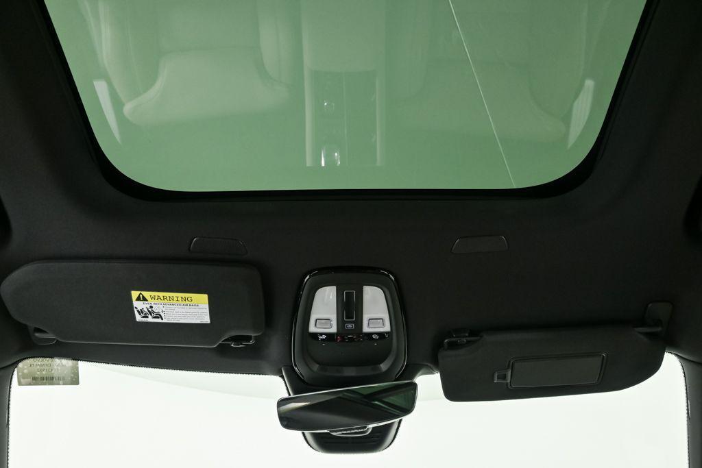 new 2026 Volvo XC90 Plug-In Hybrid car