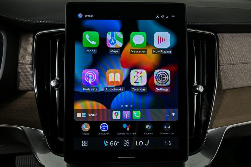 new 2026 Volvo XC90 Plug-In Hybrid car