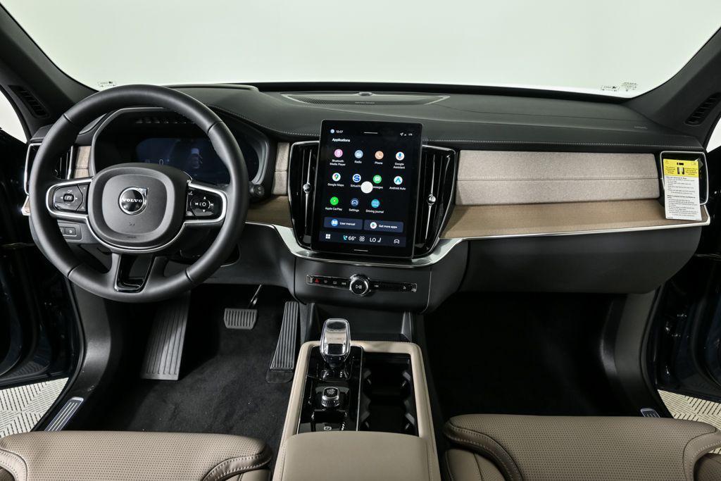 new 2026 Volvo XC90 Plug-In Hybrid car