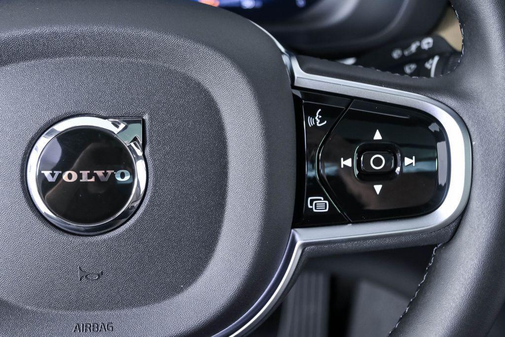 new 2026 Volvo XC60 car, priced at $58,154