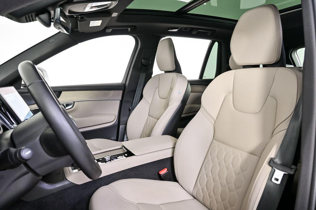 used 2025 Volvo XC90 car, priced at $51,580