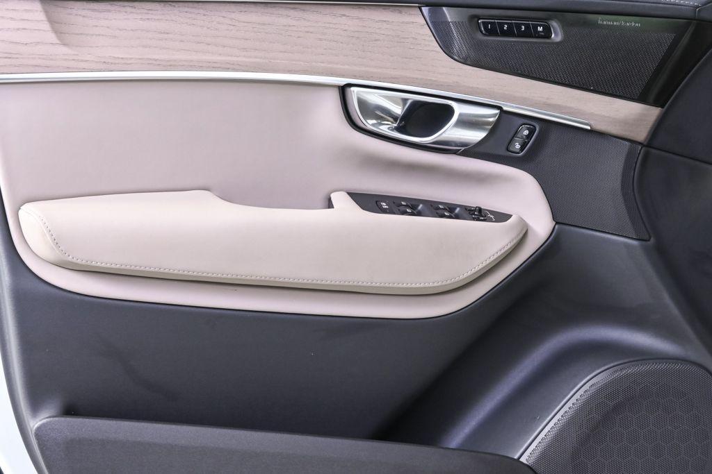 used 2025 Volvo XC90 car, priced at $51,580