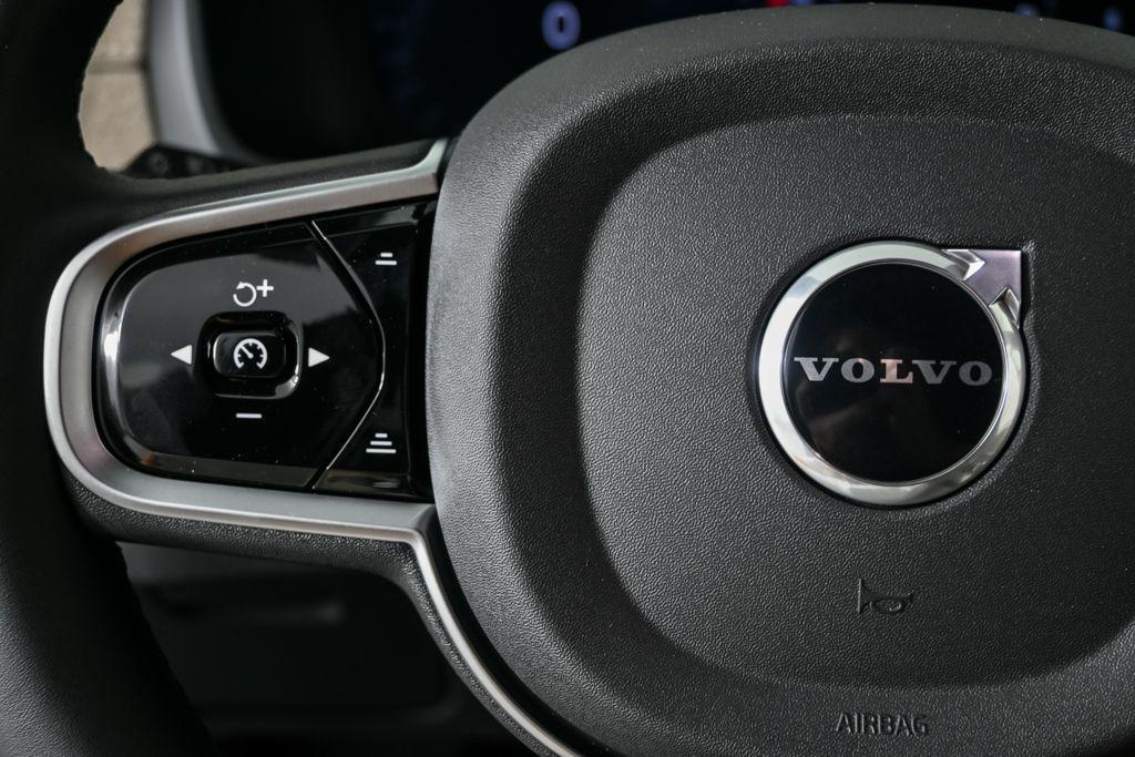 new 2026 Volvo XC90 car, priced at $71,825