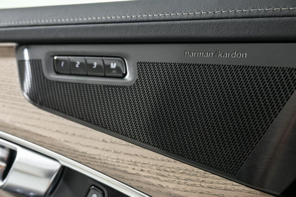 new 2026 Volvo XC90 car, priced at $71,825