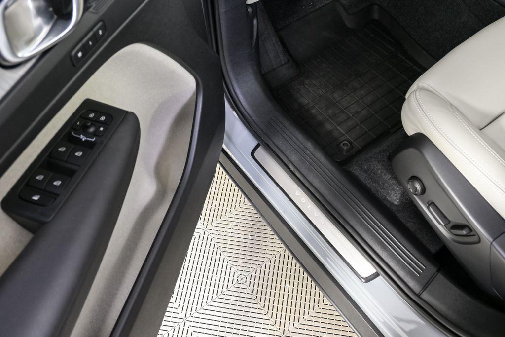 used 2025 Volvo XC40 car, priced at $38,526