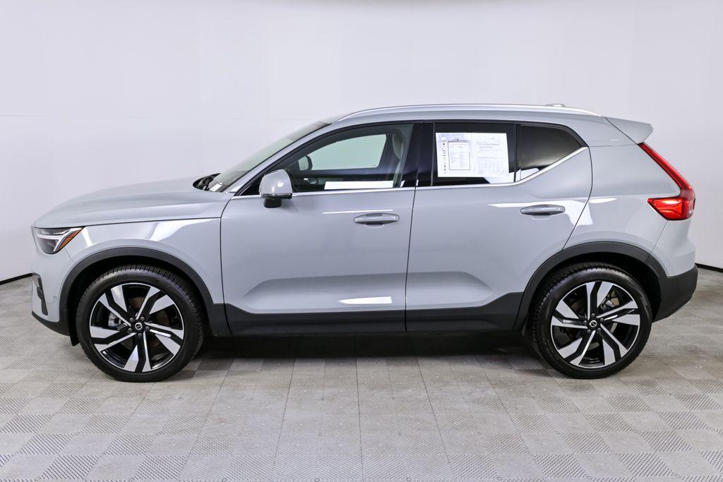 used 2025 Volvo XC40 car, priced at $38,526