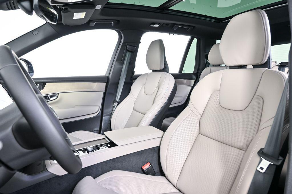 new 2026 Volvo XC90 Plug-In Hybrid car, priced at $85,745
