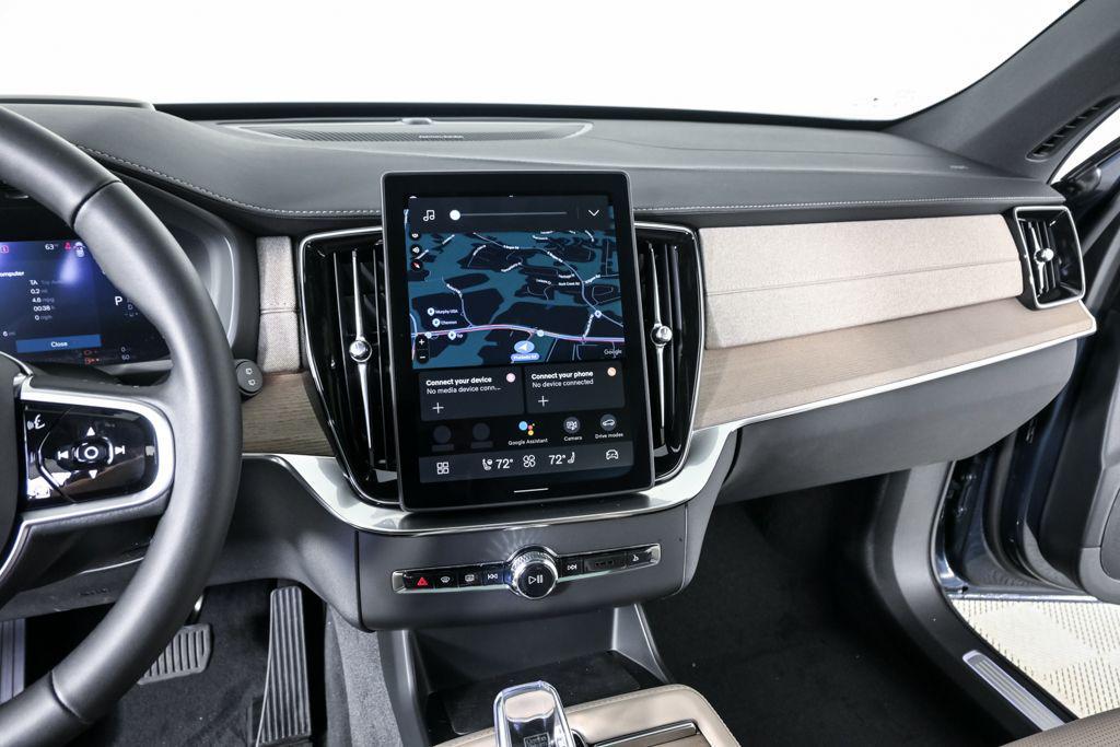 new 2026 Volvo XC90 Plug-In Hybrid car, priced at $85,745