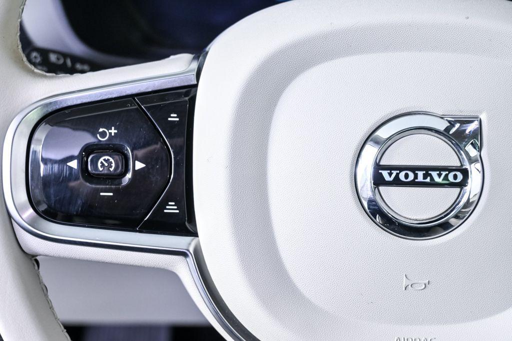 used 2023 Volvo XC60 car, priced at $31,629