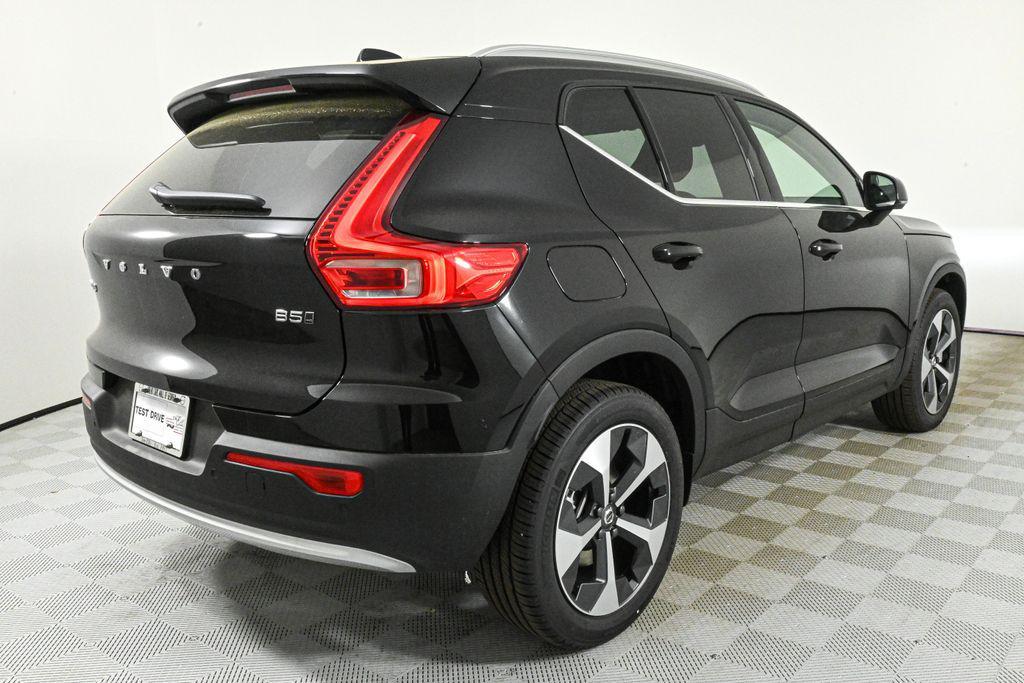 used 2025 Volvo XC40 car, priced at $31,457