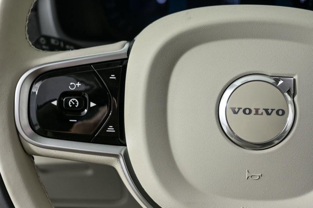 new 2026 Volvo XC90 car, priced at $75,954