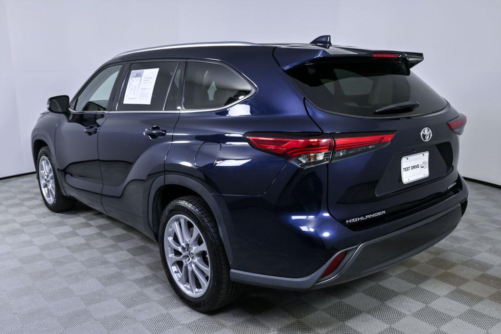 used 2021 Toyota Highlander car, priced at $26,874