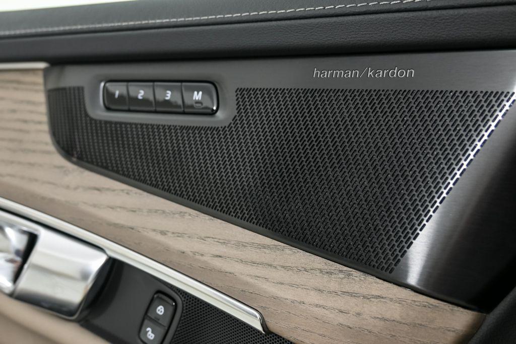 new 2026 Volvo XC90 car, priced at $71,825