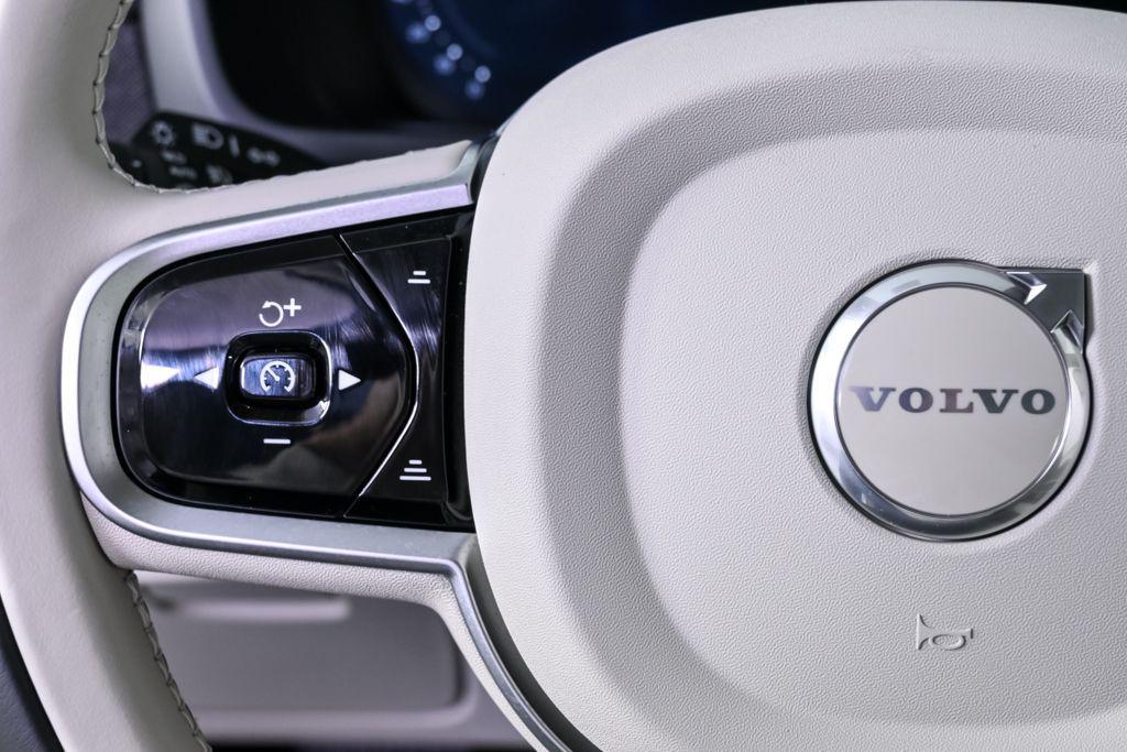 new 2026 Volvo XC90 car, priced at $75,155