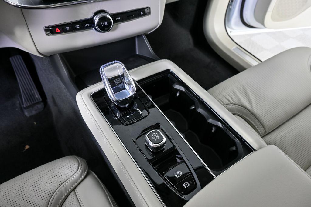 new 2026 Volvo XC90 car, priced at $75,155