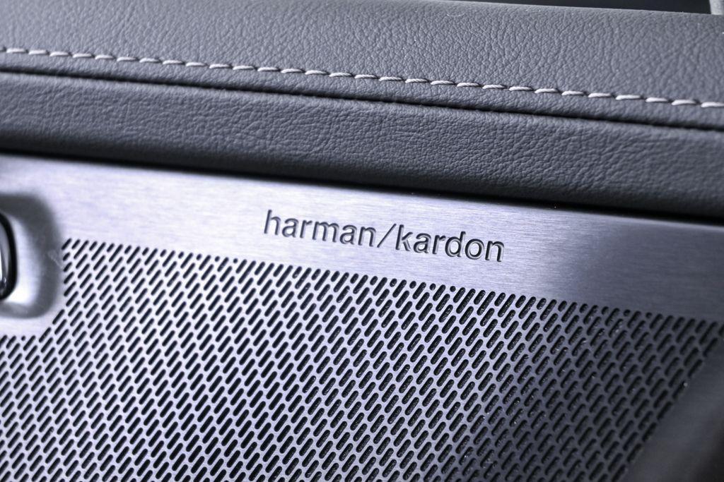 new 2026 Volvo XC90 Plug-In Hybrid car