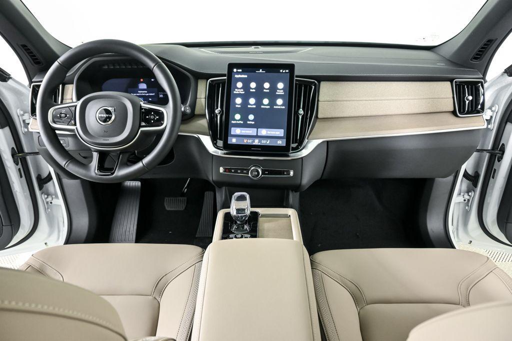 new 2026 Volvo XC90 Plug-In Hybrid car