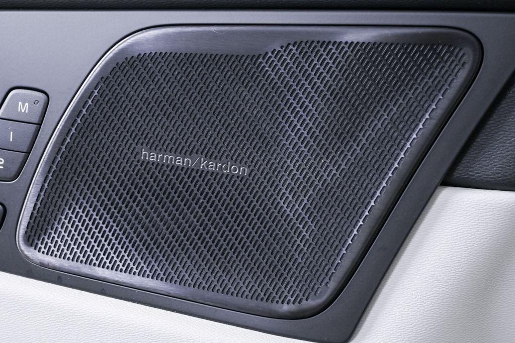 new 2026 Volvo XC60 Plug-In Hybrid car, priced at $75,235