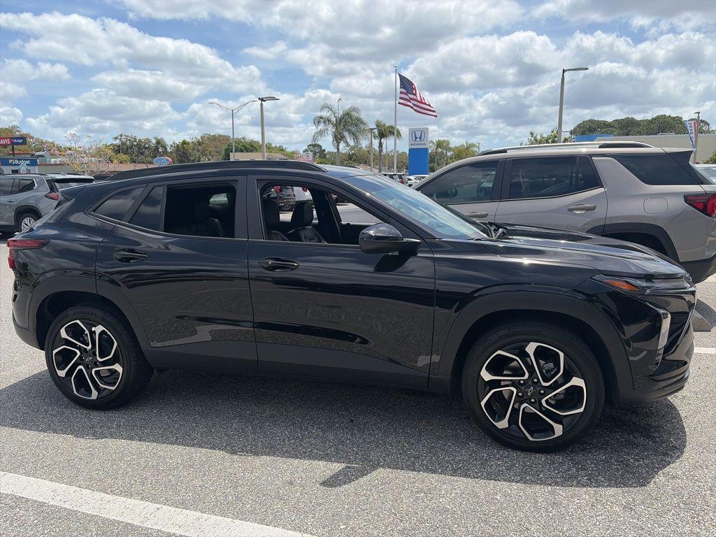 used 2025 Chevrolet Trax car, priced at $22,995