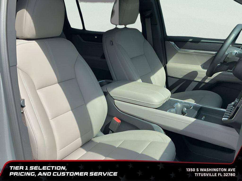 new 2026 GMC Acadia car, priced at $48,114