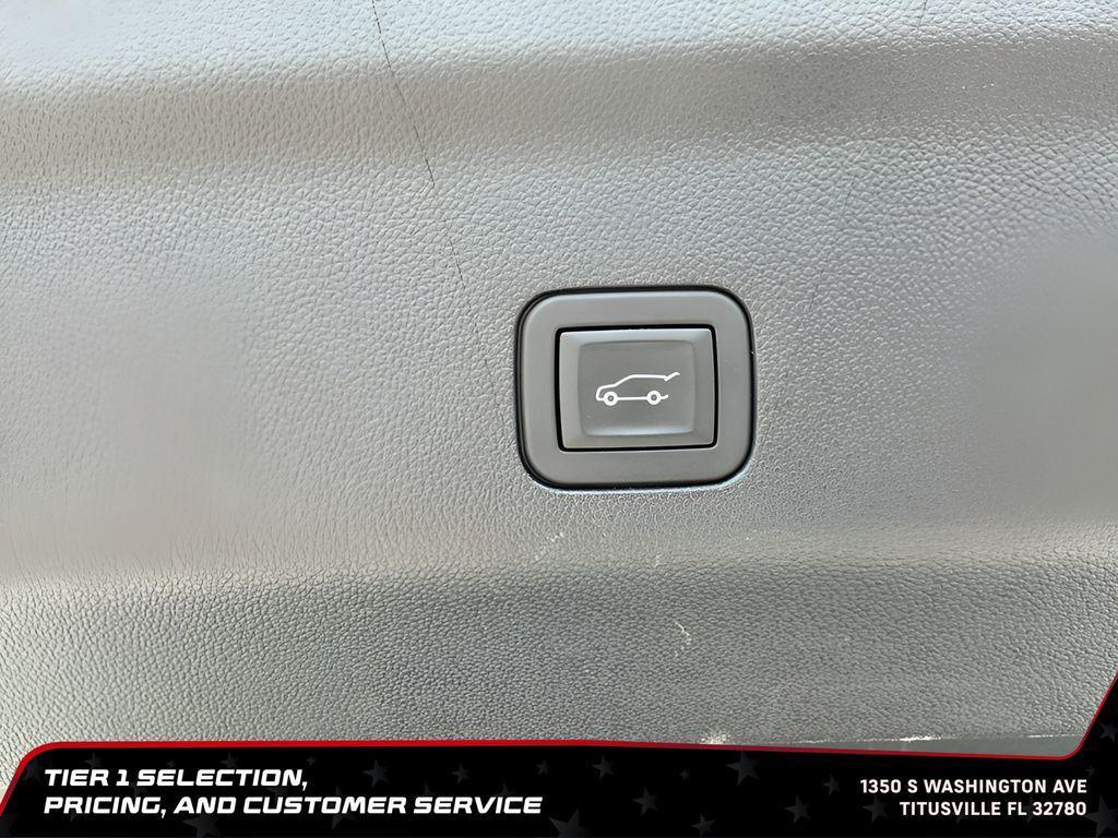 used 2025 Chevrolet Tahoe car, priced at $54,974