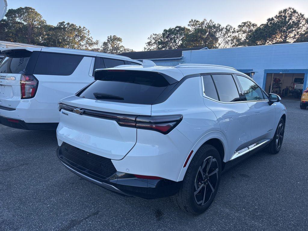 used 2025 Chevrolet Equinox EV car, priced at $26,295