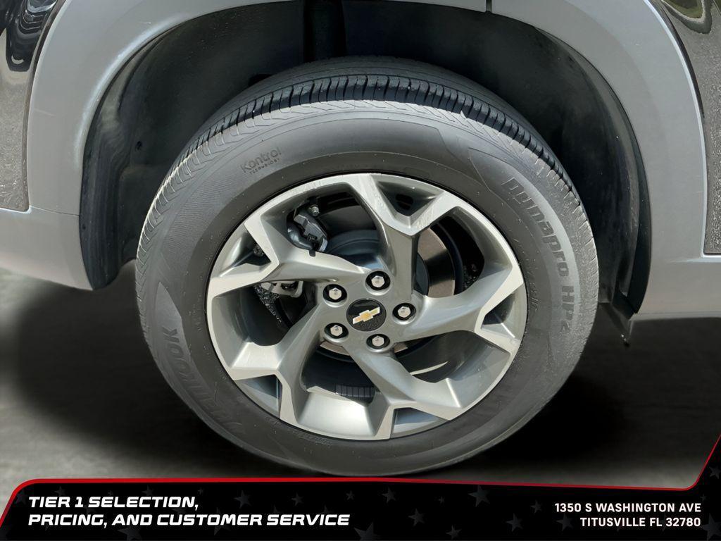 used 2025 Chevrolet Trax car, priced at $20,995