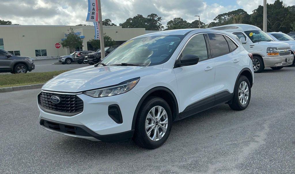 used 2024 Ford Escape car, priced at $19,995