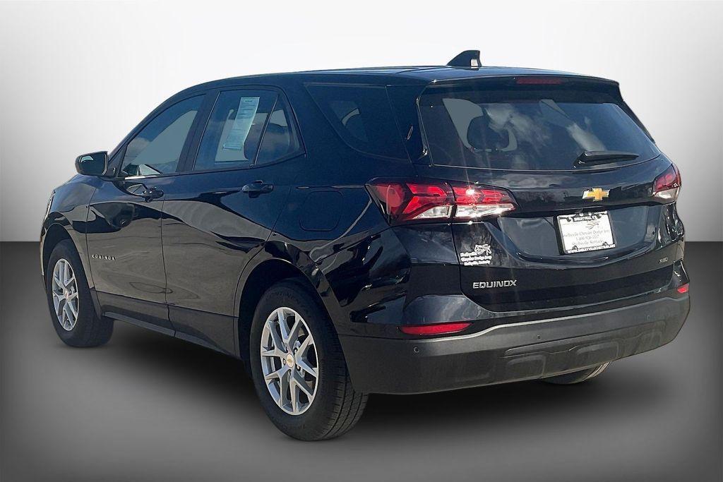 used 2024 Chevrolet Equinox car, priced at $18,995