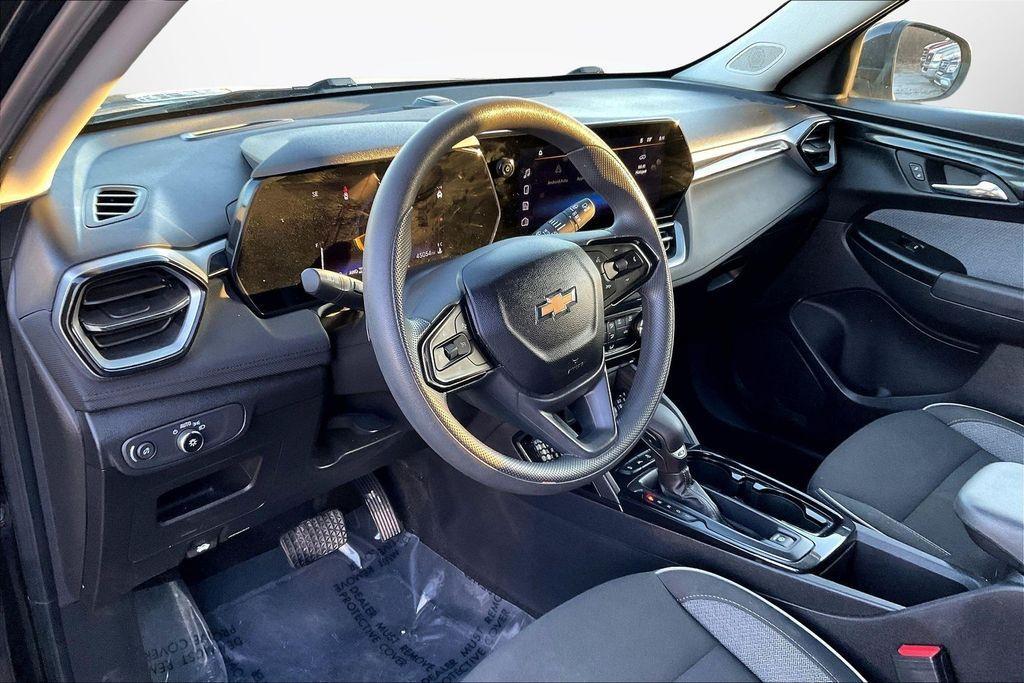 used 2024 Chevrolet TrailBlazer car, priced at $20,996