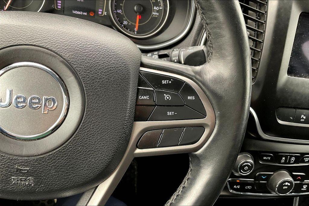 used 2019 Jeep Cherokee car, priced at $10,650