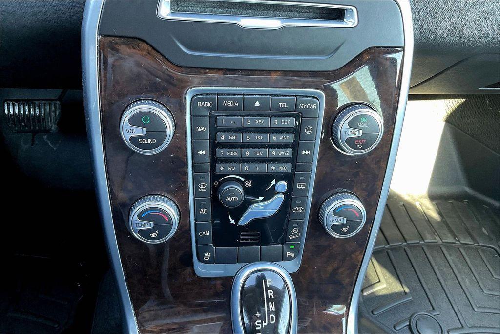 used 2016 Volvo XC70 car, priced at $12,920