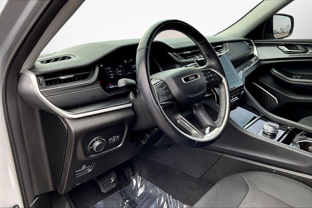 used 2021 Jeep Grand Cherokee L car, priced at $24,235