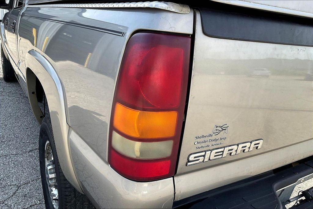 used 2002 GMC Sierra 2500 car, priced at $8,980