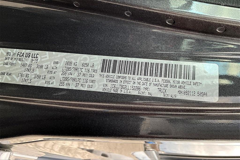 used 2020 Jeep Gladiator car, priced at $30,474