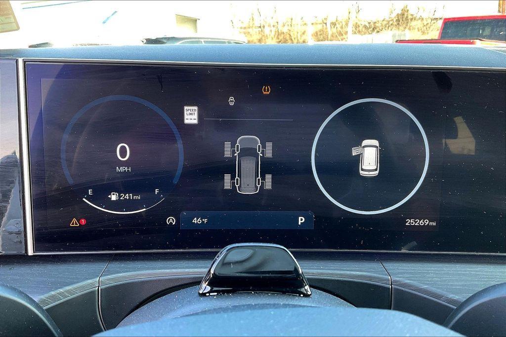 used 2025 Hyundai Santa Fe car, priced at $34,897